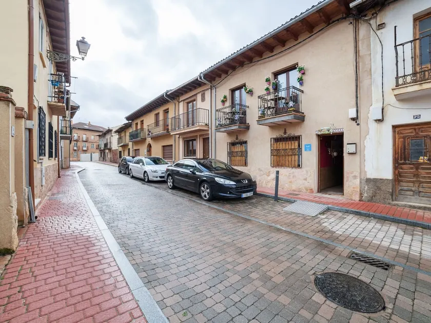 Stunning Mansion in Riaza With Balcony - Image 1