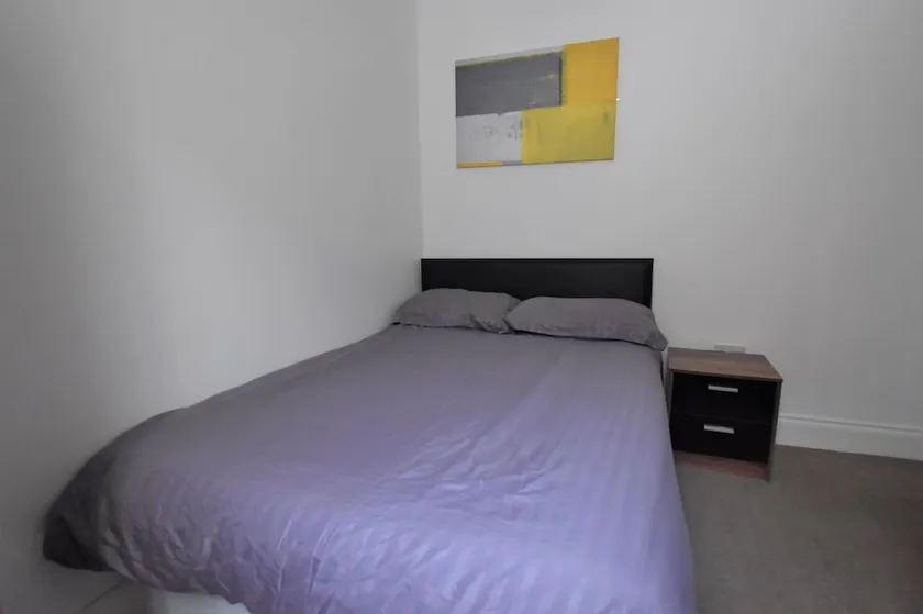 Argyle Apartments - Image 1
