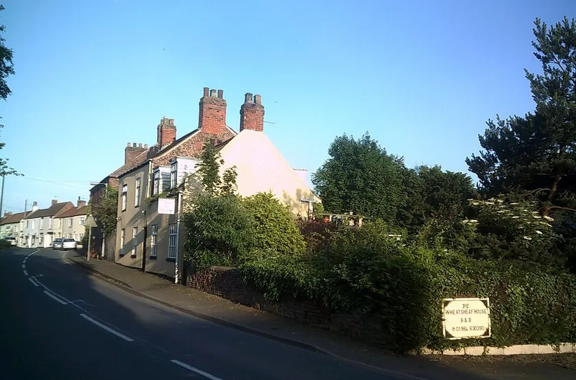 Wheatsheaf House B&B - Image 1