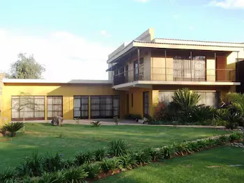 Nomndeni Lodge Zamabhele - Image 1