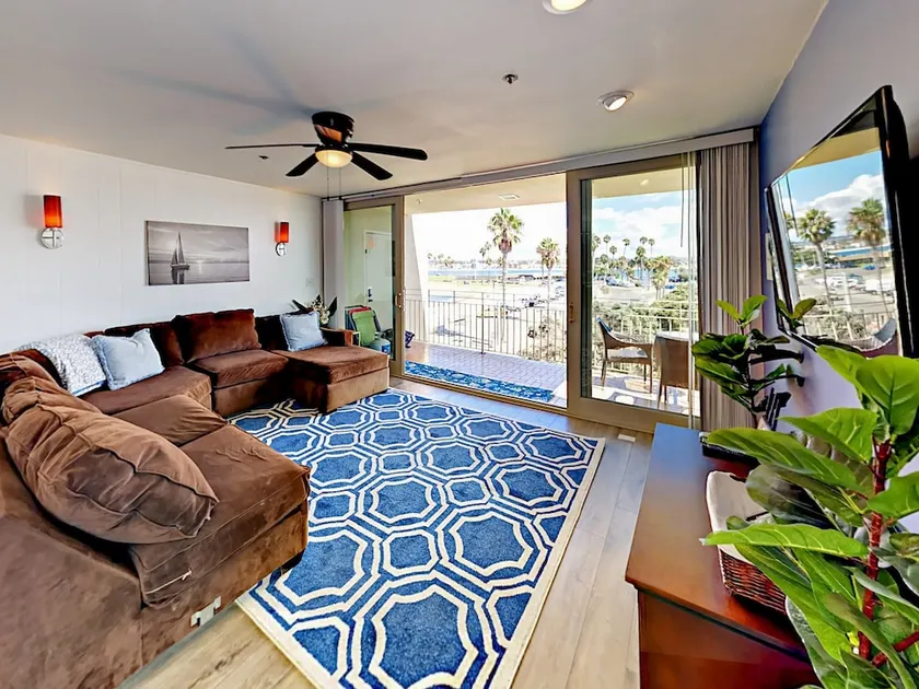 Mission Beach Condo - Image 1