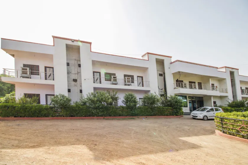 Aashirwad Guest House - Image 1