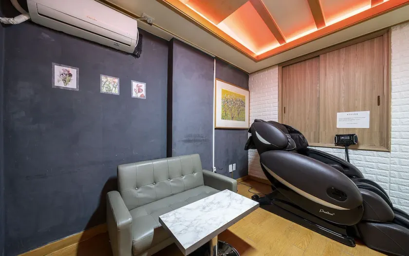 Suyu Ritz - Image 1