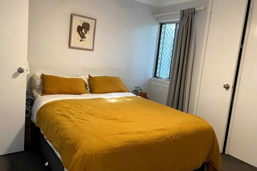 Cosy 1 Bedroom Apartment in Trendy Mount Lawley - Image 1