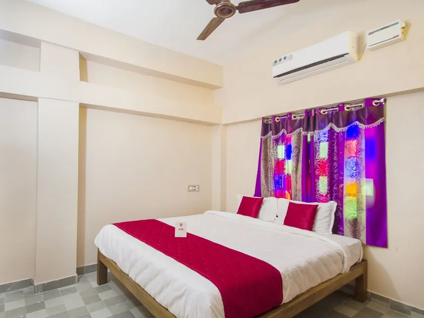 OYO Home 12955 Elegant 1BHK - Image 1