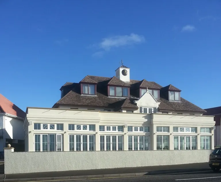 The Fairways Hotel - Image 1