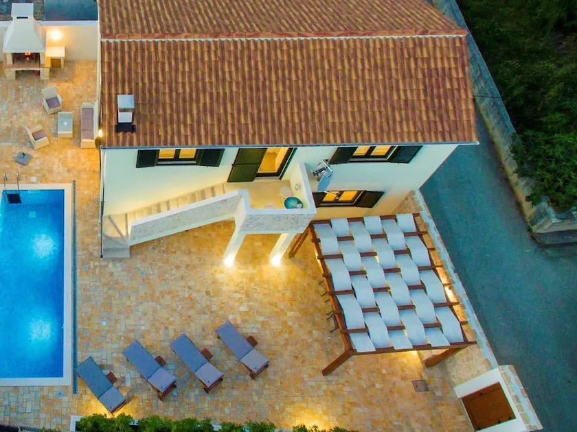 Brend new Villa With Private Pool, Fenced Garden, Nice Covered Terrace, BBQ - Image 1