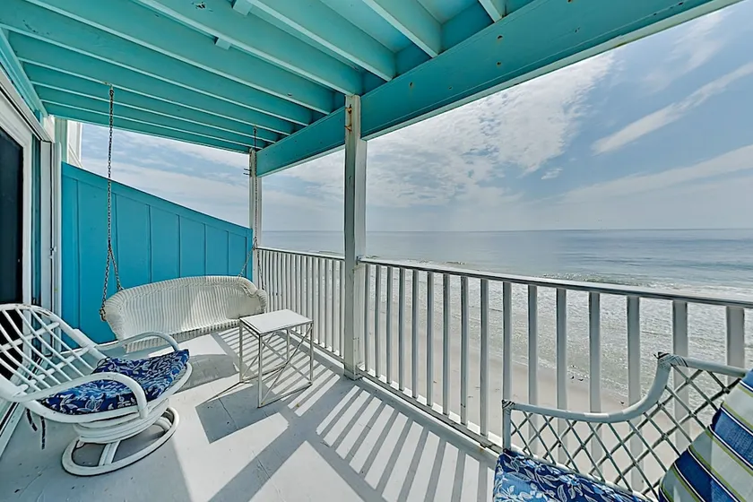 New Listing! Oceanfront W/ Balcony & Pool 1 Bedroom Condo - Image 1