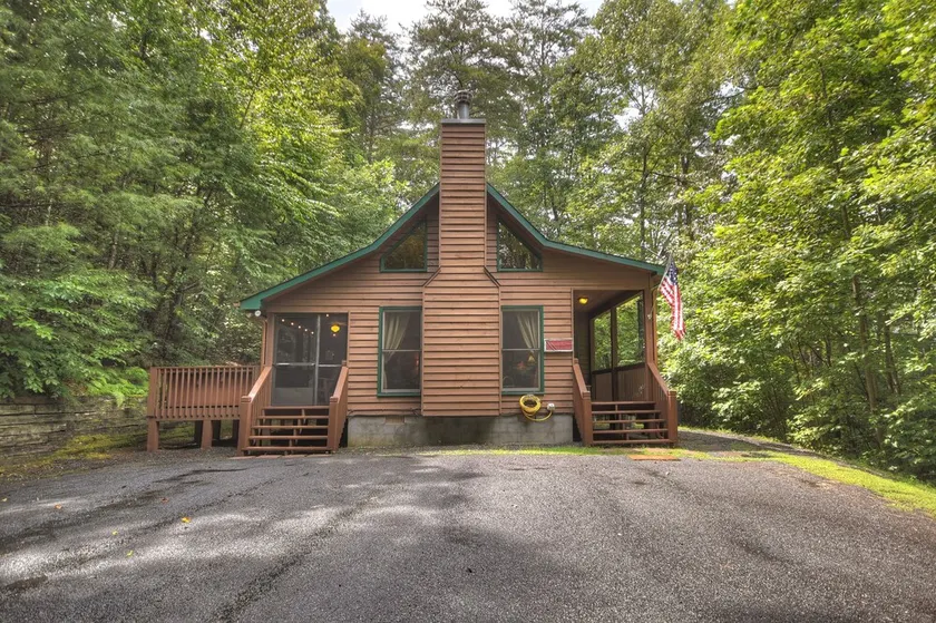 Snuggle Inn - Image 1