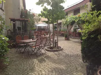 Alter Hof - Image 1