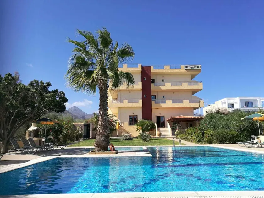 Stork Hotel - Image 1