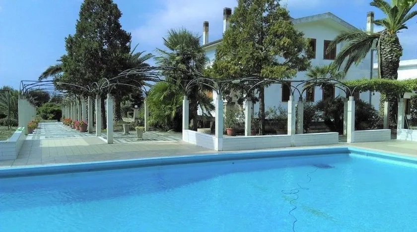 Villa Bruna - Image 1