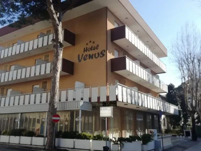 Hotel Venus - Image 1