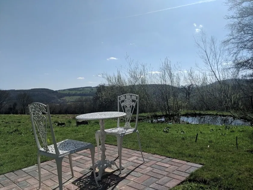Vegan & Vegetarian Studio Retreat - Image 1