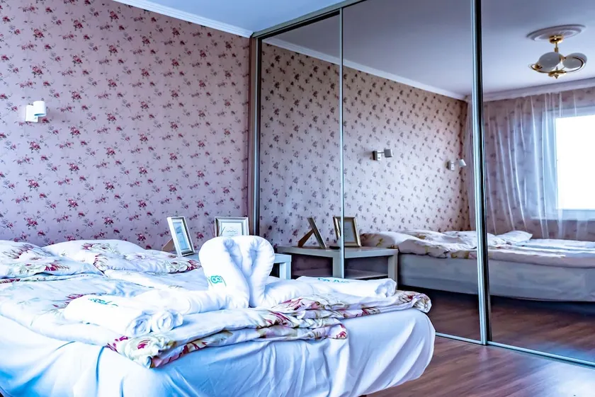 Retro Rooms in Cracow City Centre - Image 1