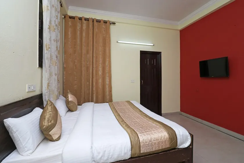 Vashu Residency By OYO Rooms - Image 1