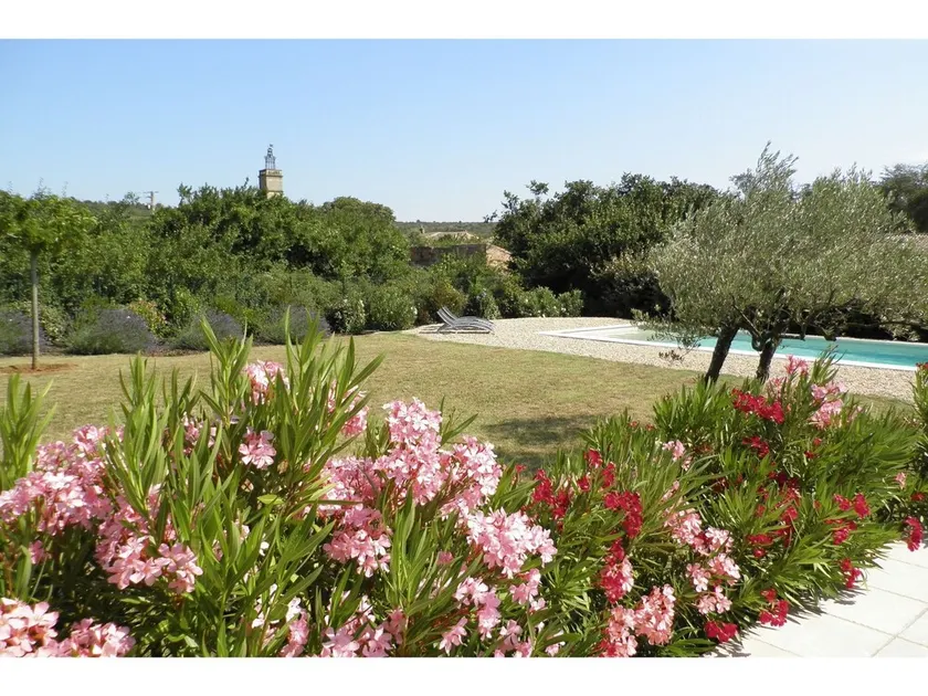 A Beautiful new Luxury Villa Close to Uzès - Image 1