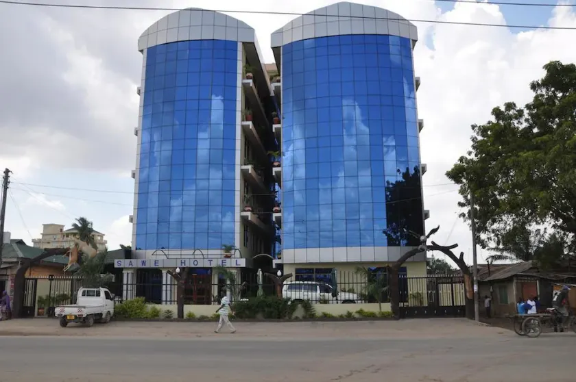 Sawe Hotel - Image 1