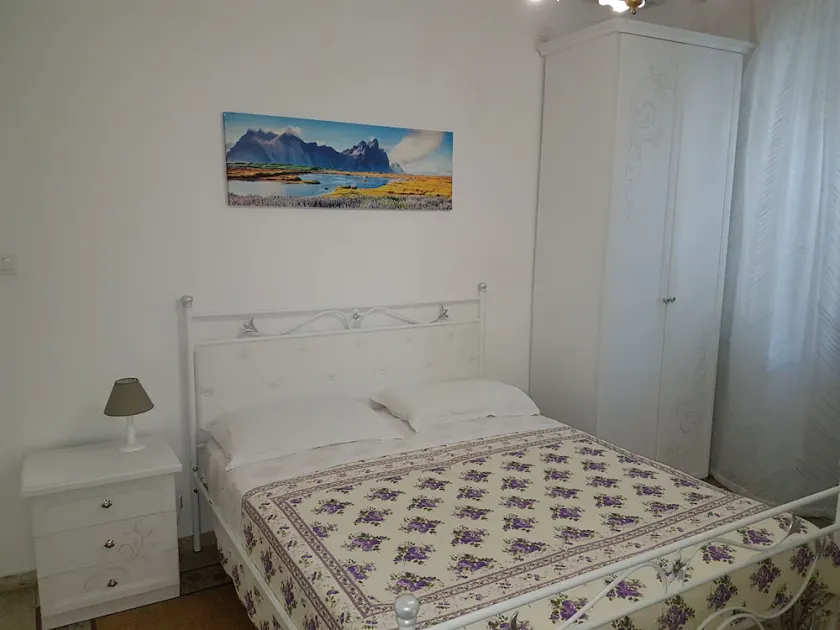 Hotel Central - Image 1