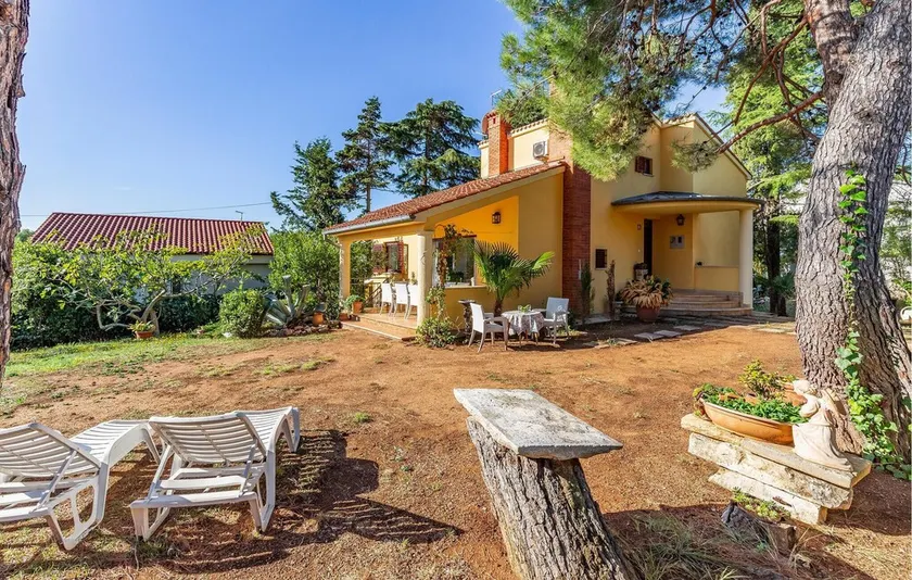 Amazing Home in Pomer With Wifi and 3 Bedrooms - Image 1
