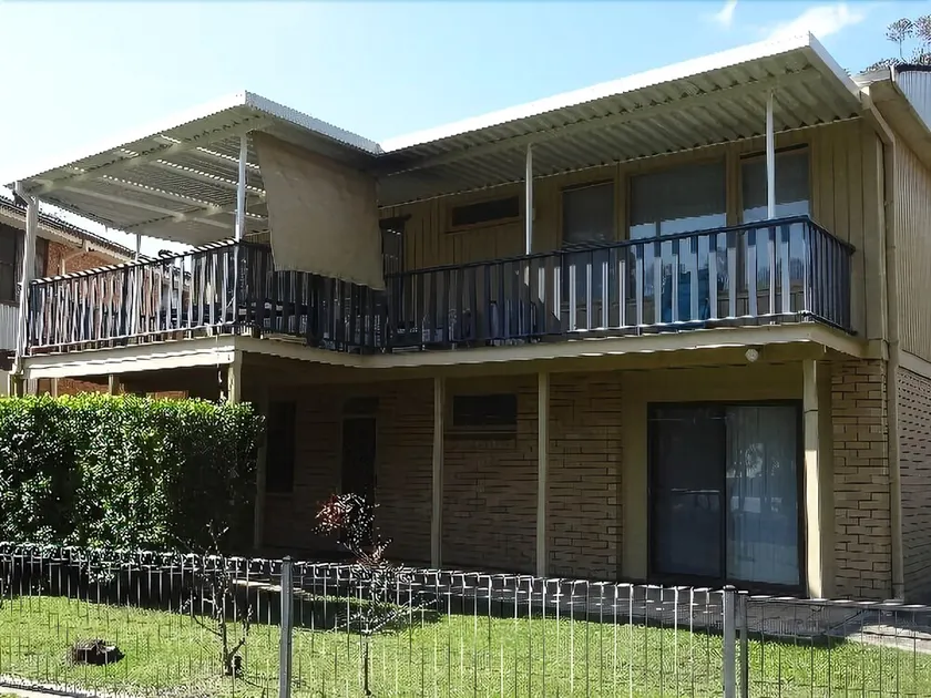 Lakeside Getaway - Image 1