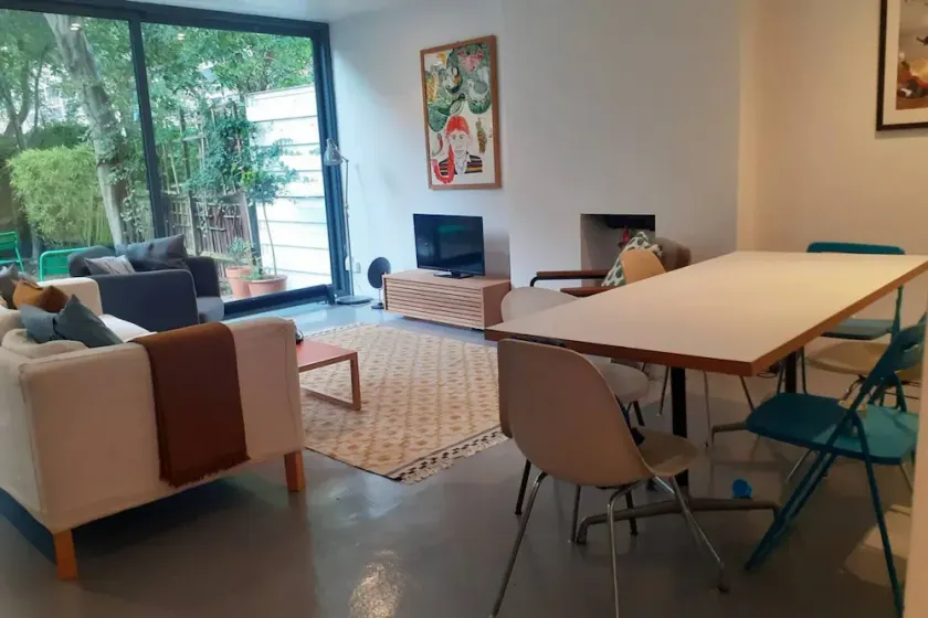 3 BED Apartment With Garden IN Zone One, SE1 - Image 1