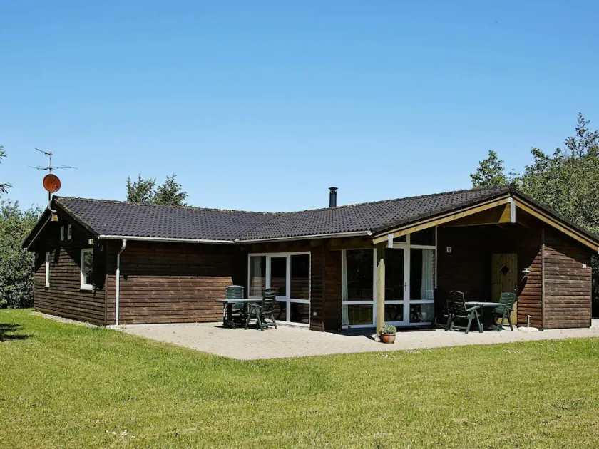 Charming Holiday Home in Fjerritslev Jutland Near North Sea - Image 1