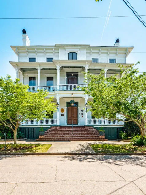 The Verandas Bed & Breakfast - Image 1