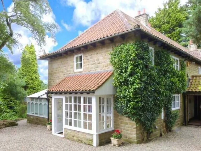 Firbank Cottage - Image 1