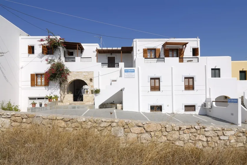 La Celestina Apartments - Image 1