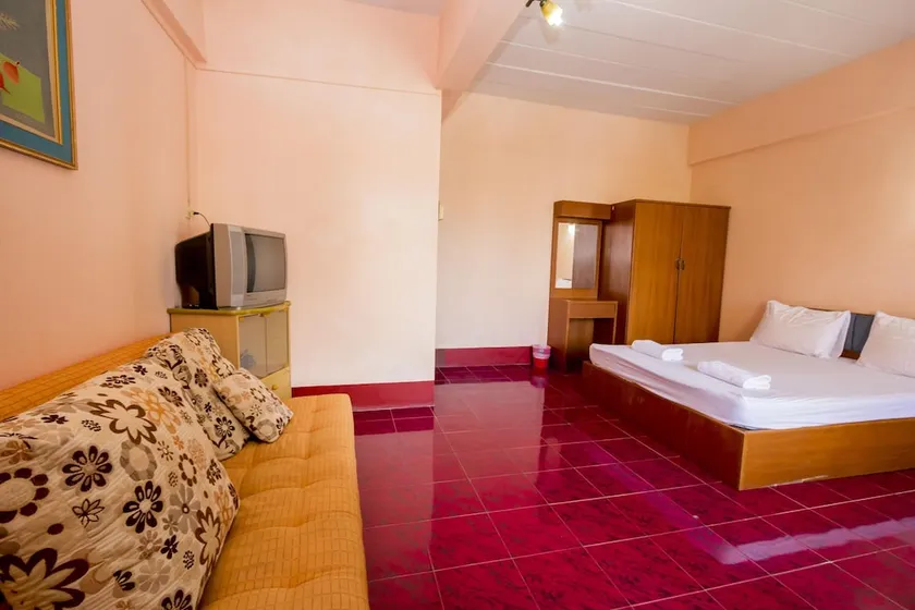 Baan Lukkan Hostel - Image 1