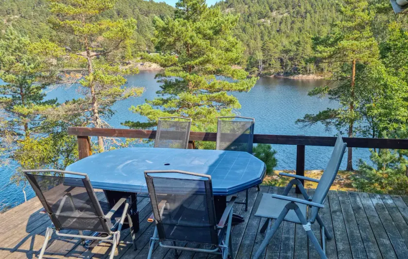 Beautiful Home in Søgne With 3 Bedrooms - Image 1