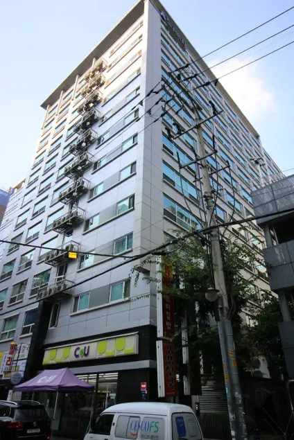Weve House - Image 1