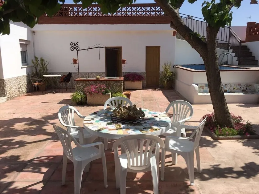 El Garrofer Carob Holidays House - Image 1