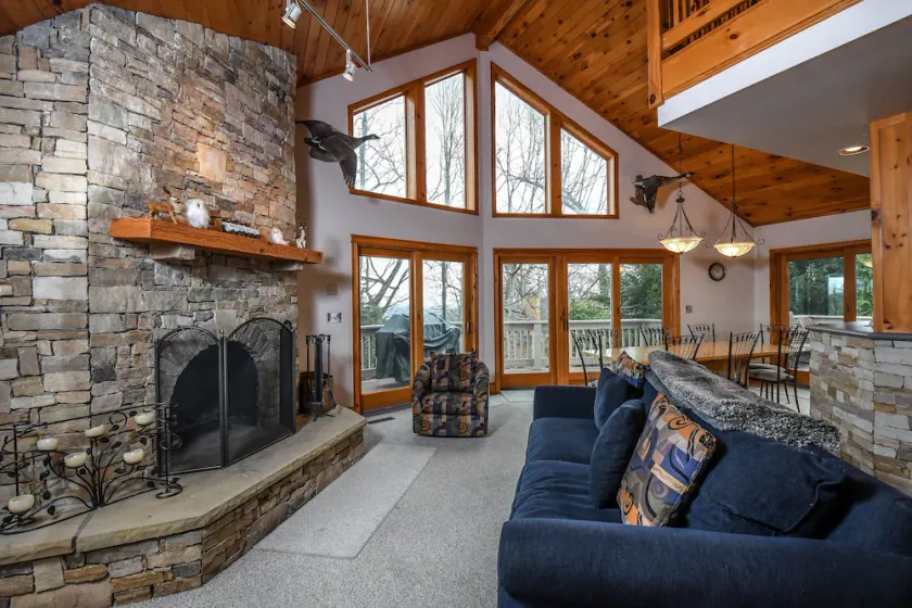 Bluebird Daze House - Image 1
