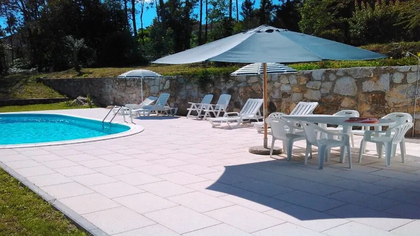 Casa com Piscina Barcelos, Izibookings - Image 1
