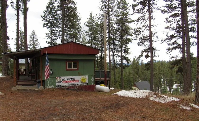 Uncle Billy Bob's Redneck Trailers Vacation Rentals #3 - Image 1