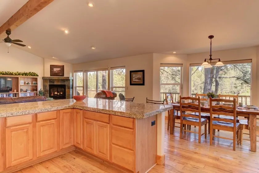 Upland Road 17051 - Image 1