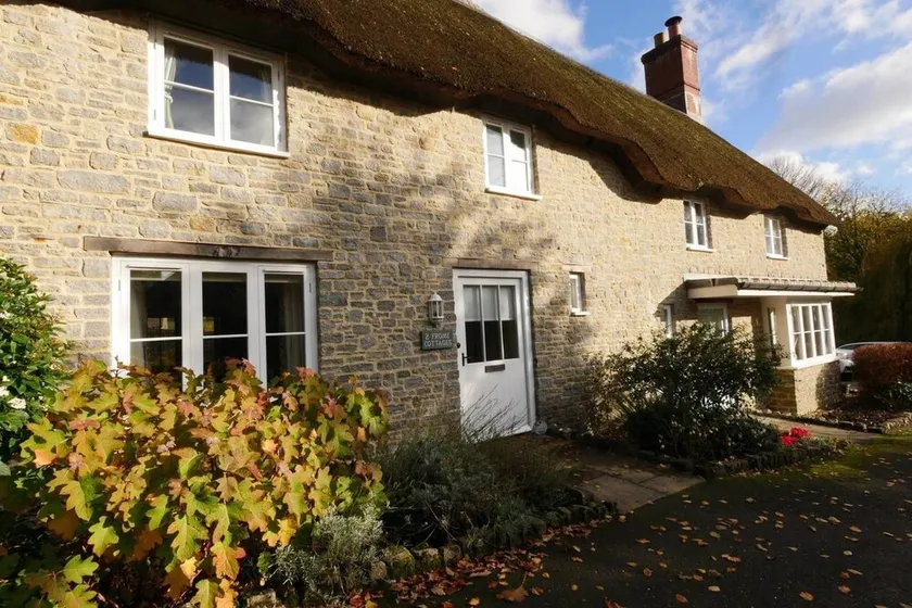 Thatched Cottage - Image 1
