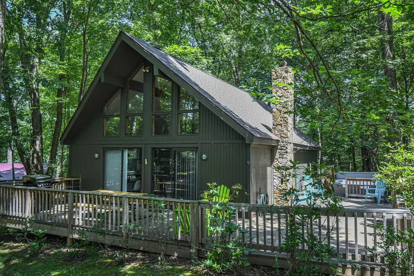 The Happy Cabin - Image 1