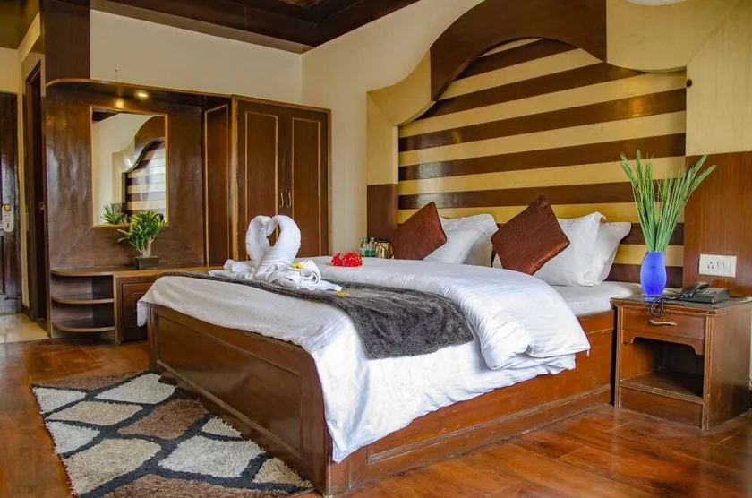 Hotel Abhinandan - Image 1