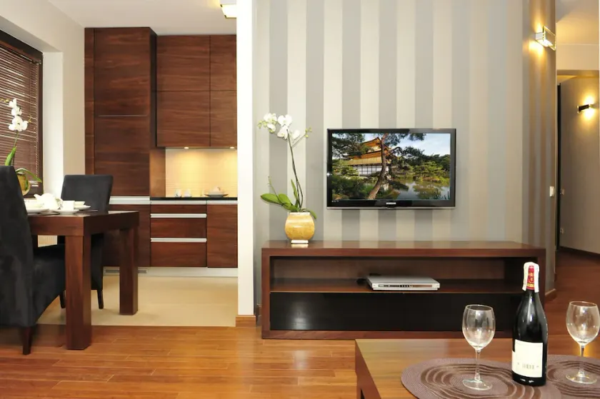 Art Residence - Image 1