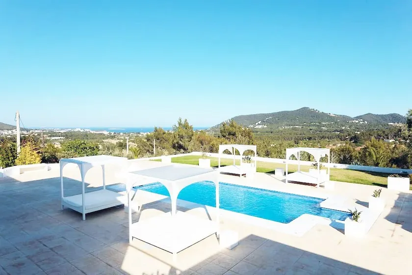 Villa Bont - Image 1