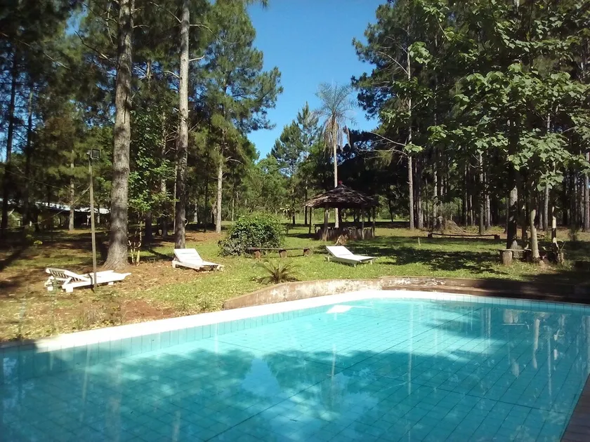 Country Hotel - Image 1
