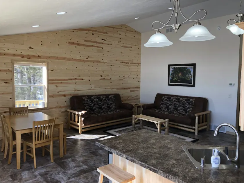 Dunrovin Resort - Image 1