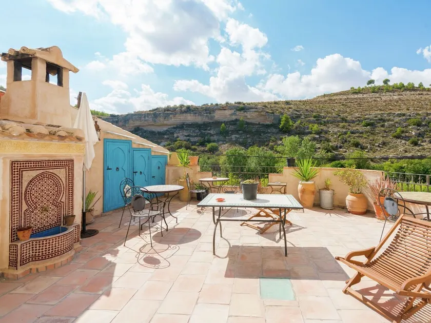 Country Cottage in Castile-la Mancha With Pool and Terrace - Image 1