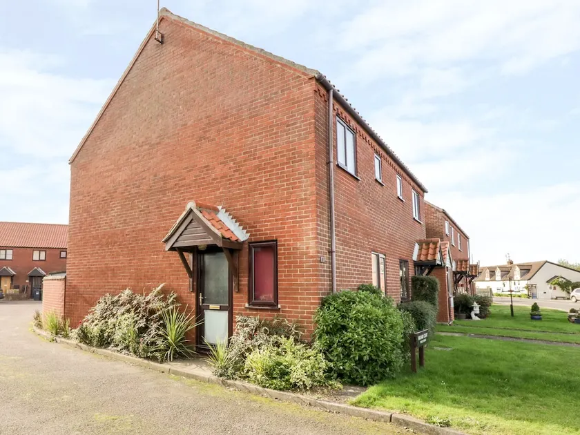 2 Waxham Court - Image 1