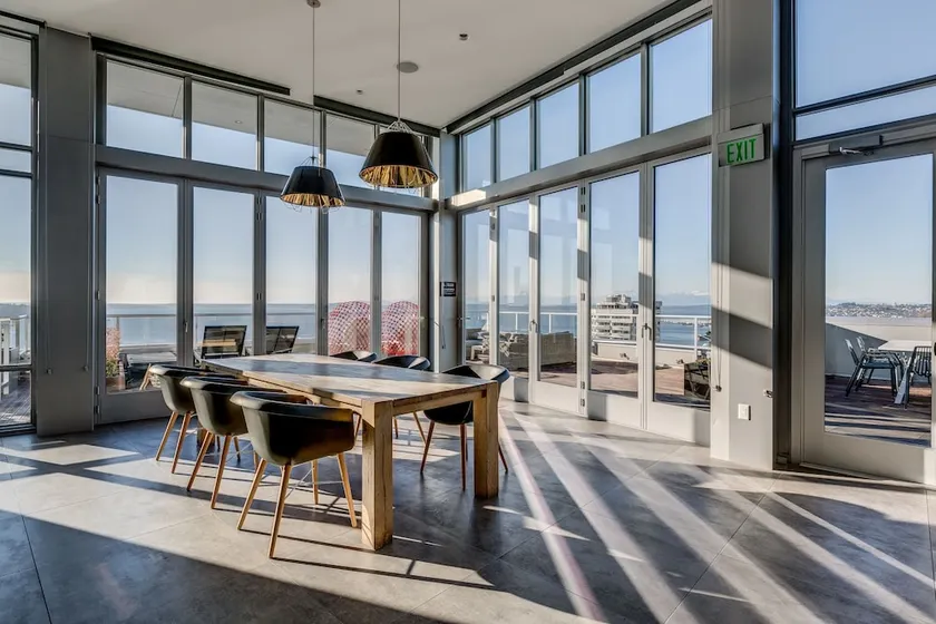Belltown Corporate Housing Apartments by Luxe Hubs - Image 1