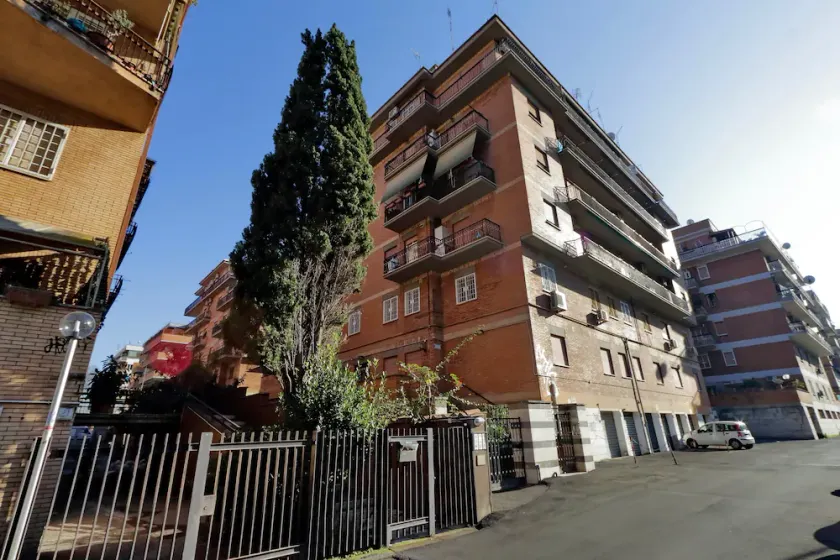 Magliana Apartment - Image 1
