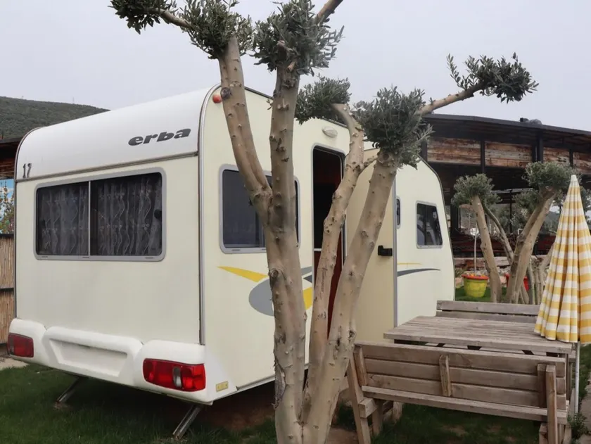 Cozy Caravan Surrounded by Nature in Iznik Bursa - Image 1